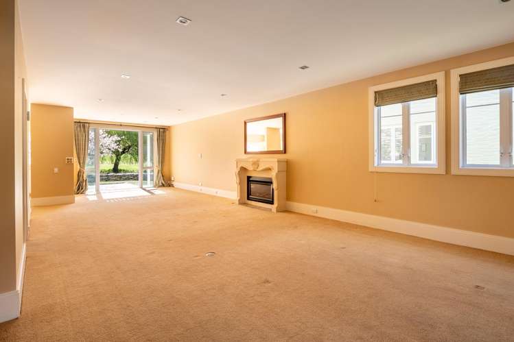 15 Fox's Rush Arrowtown_18