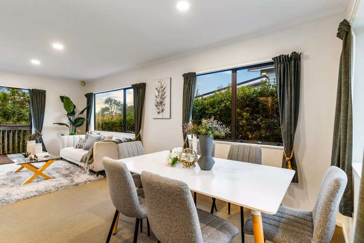 2/9 Varlene Terrace Forrest Hill_6