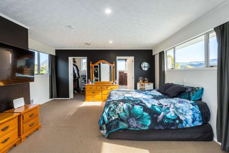 14 Harvard Grove Upper Hutt_21