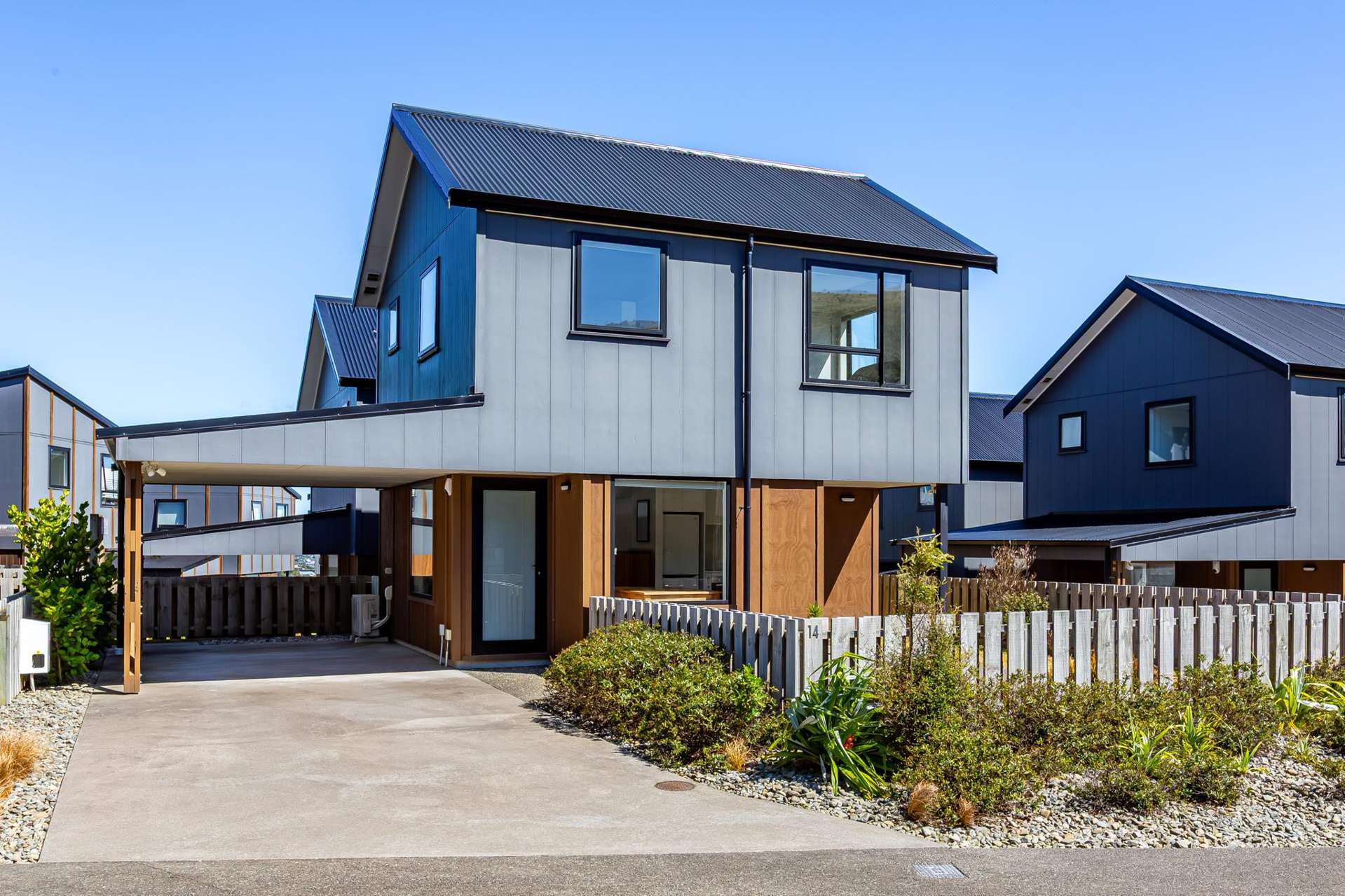 14 Astelia Way Woodridge_0