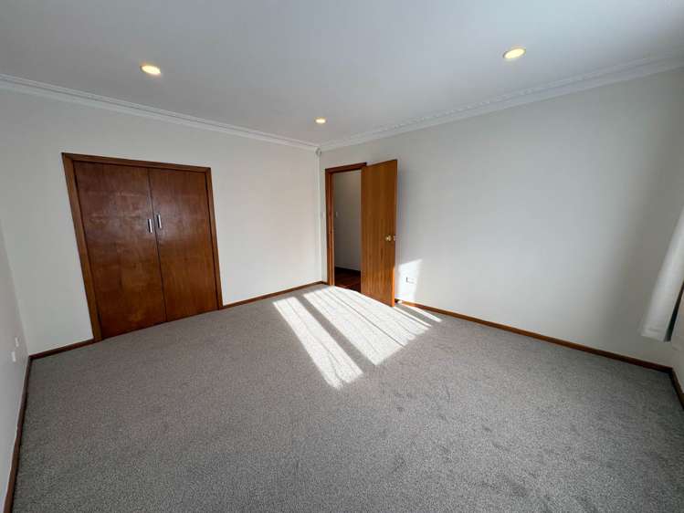 25 Lynwood Road New Lynn_10