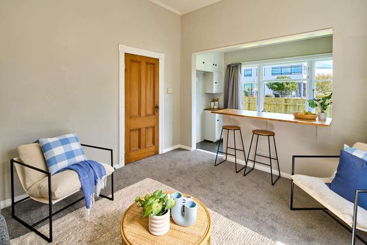 26 Bristol Square Hutt Central_4