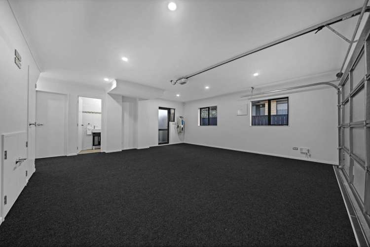 6 Springside Drive Flat Bush_37