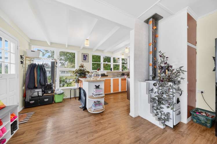 13 Churchill Avenue Lansdowne_5