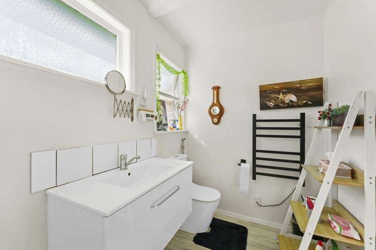 243 Wellington Road Wainuiomata_8