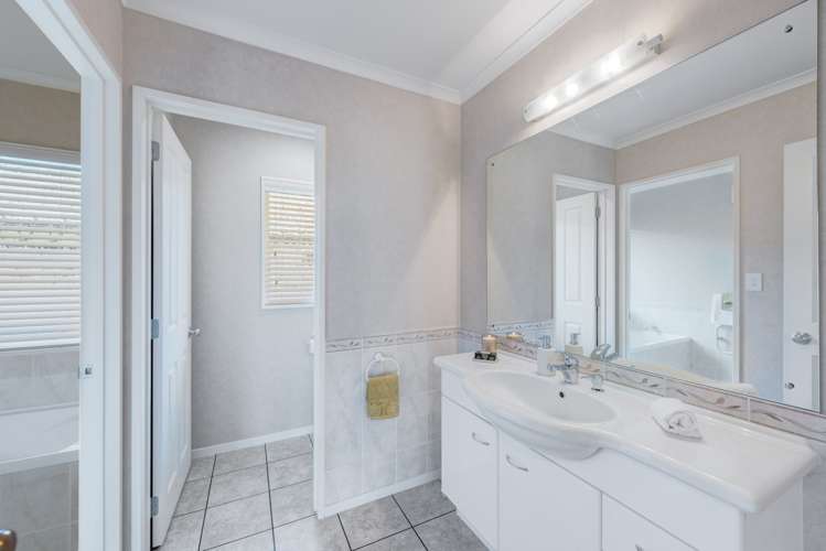 6 Fern Place Beachlands_13