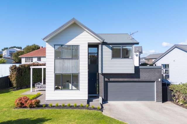 Family-Sized Living on 613sqm | St Heliers Border