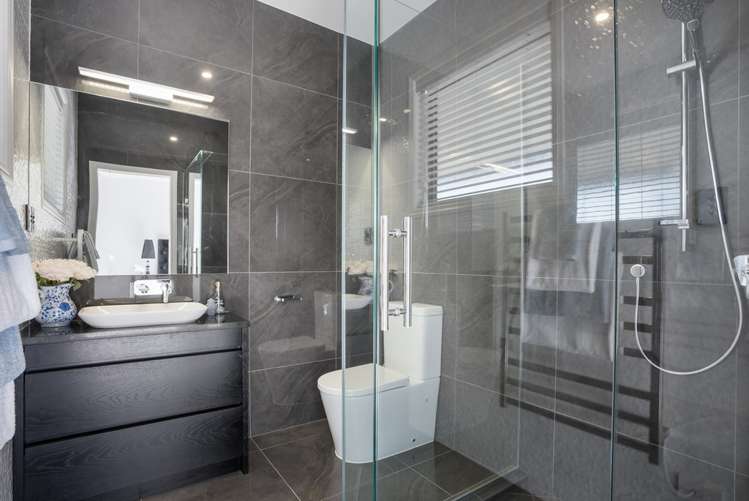 108 Liberty Crescent Beachlands_14