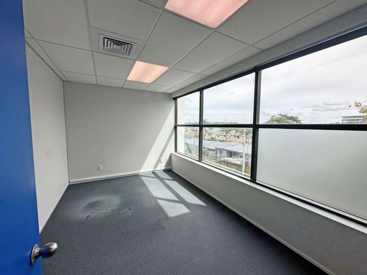 Level 2/46 Taharoto Road Takapuna_6