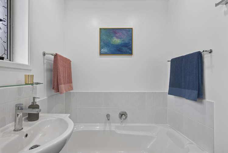 60 Tavistock Street Westown_19