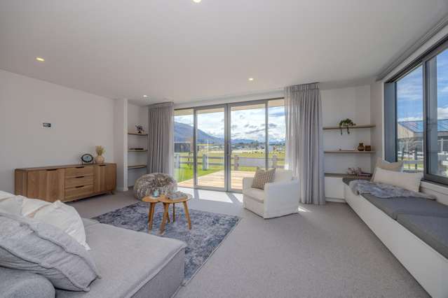 146 Burdon Loop Lake Hawea_4