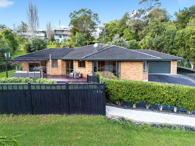 Hidden Gem in Greenhithe - Move in today!