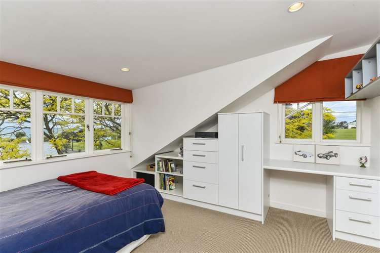 169 Vauxhall Road Narrow Neck_16