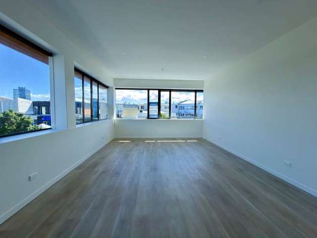 Level 1/87 Hurstmere Road Takapuna_3