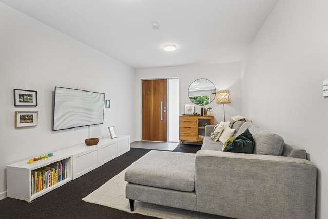 EFFORTLESS LIVING IN THE HEART OF DERWENT STREET