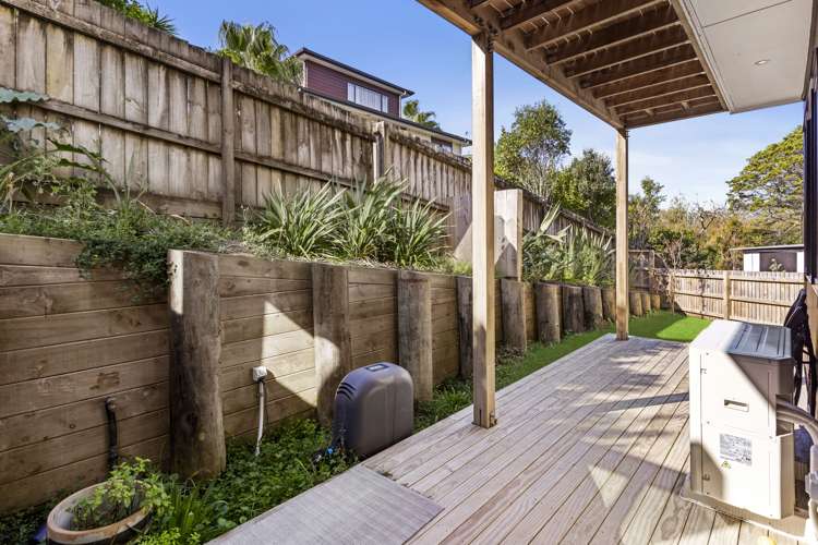 16/26 Springvale Drive Fairview Heights North Shore City Houses