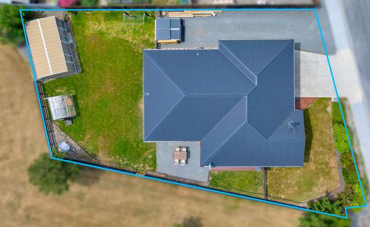 33 Seadown Crescent Amberley_13