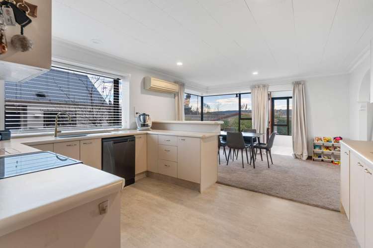 47 Kinmont Crescent_2