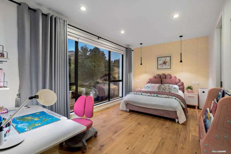 5 Otaota Way Flat Bush_13