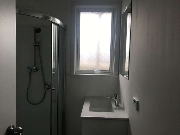 9 Maybelle Place Kelston_2