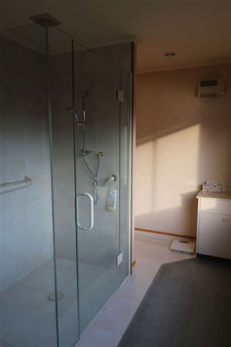 713 Peninsula Road Kelvin Heights_9