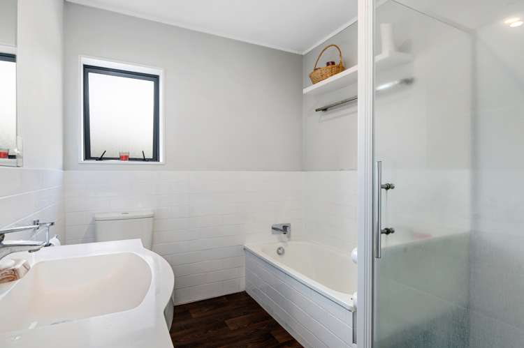 22c Dickens Street Owhata_10