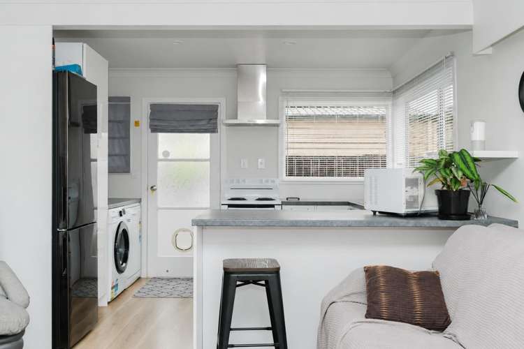 35A Vernall Street_5