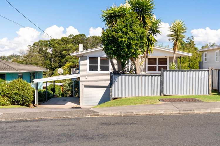 11 Fordham Street Beach Haven_16