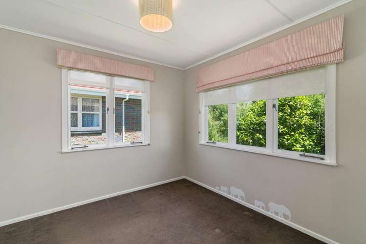 15 Clyde Street Utuhina_7