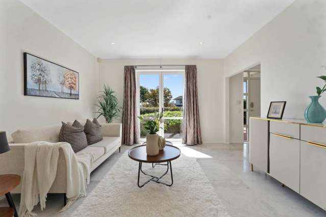 35 Mackay Drive Greenhithe_3