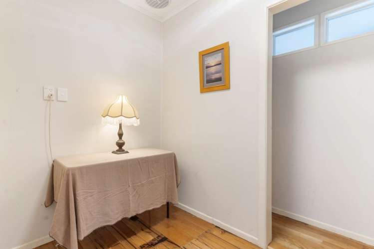 1/11 Richard Avenue Bucklands Beach_13