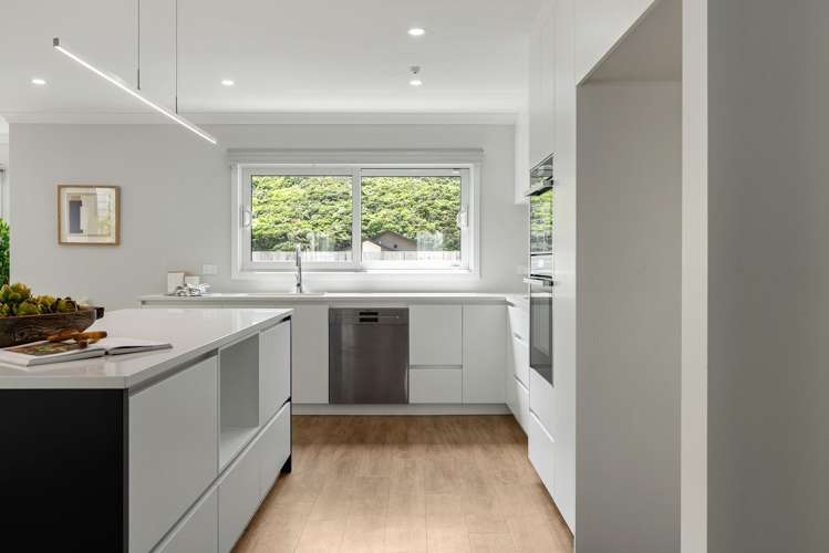 8 Porokaiwhiri Street Crofton Downs_7