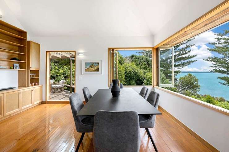 The owners of 18 Peacock Street, Glendowie, in Auckland’s eastern bays want to sell their Karaka Bay-side house to move to Omaha. Photo / Supplied