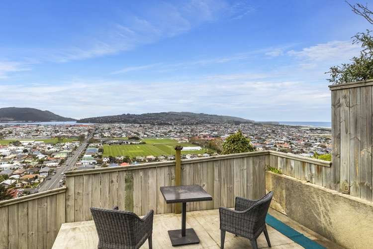 77 Easther Crescent Kew_8