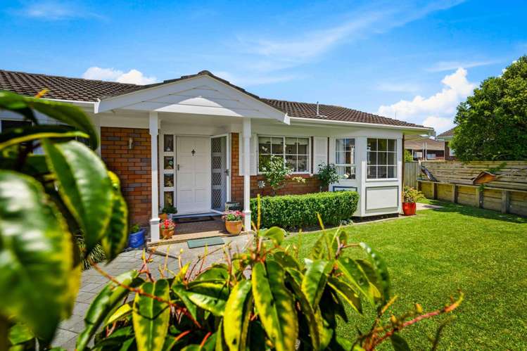 2/9 Richards Avenue Forrest Hill_1