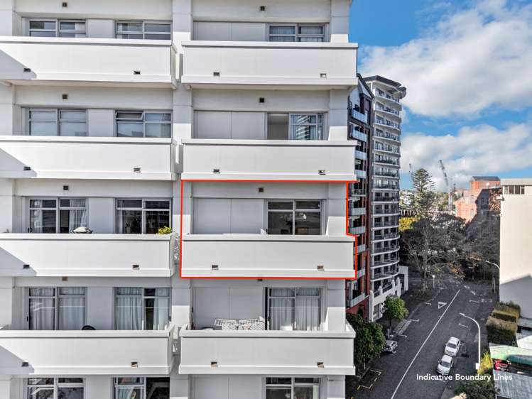 9B/32 Eden Crescent City Centre_12