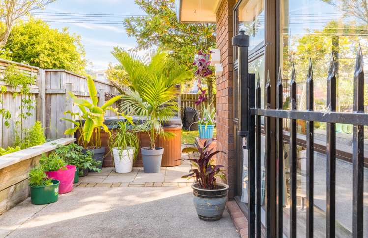 1/3 Kaurilands Road Titirangi_14