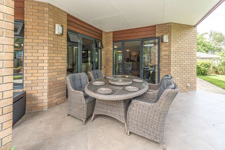 29 Lithgow Drive Otamatea_30