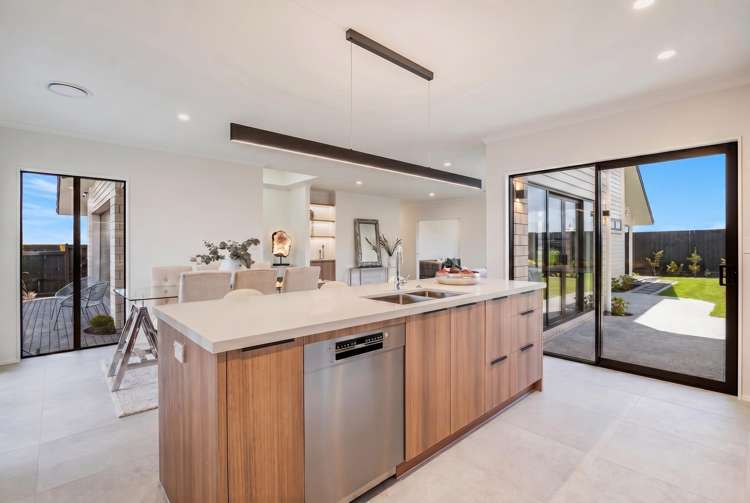 91 Parish Drive_4