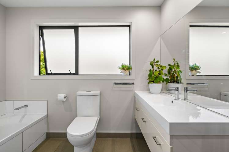 15 Mike Smith Drive Cambridge_16