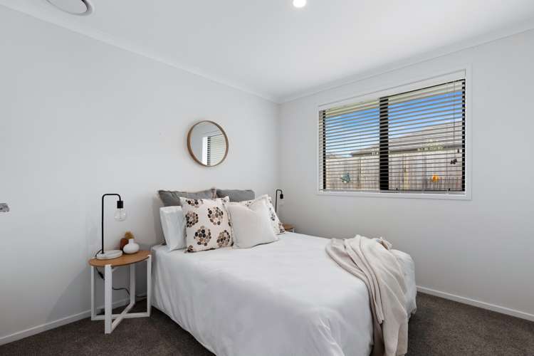 12 Cowell Crescent Pyes Pa_11