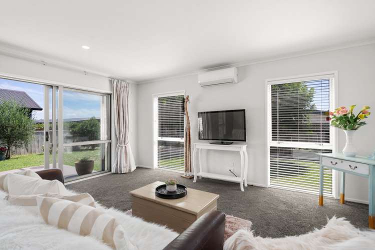 42 Benmore Crescent Pyes Pa_6