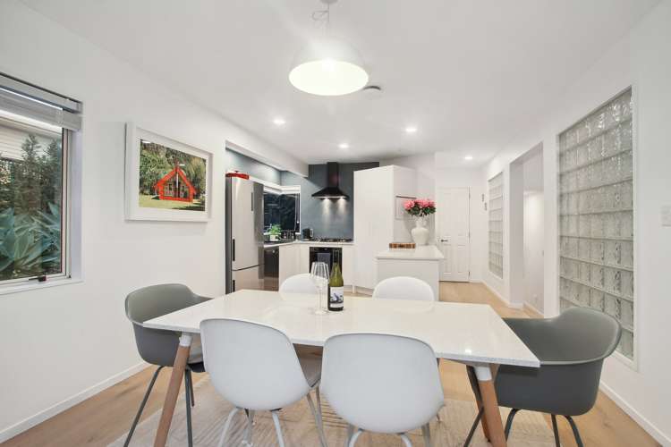 20a Thomas Avenue Te Atatu Peninsula_4