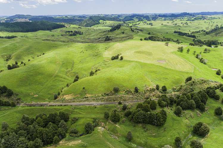 282 Taipuha Station Road Otamatea Surrounds_17