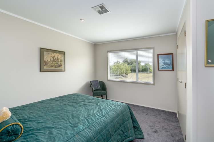 587 Gladstone Road Gladstone_10