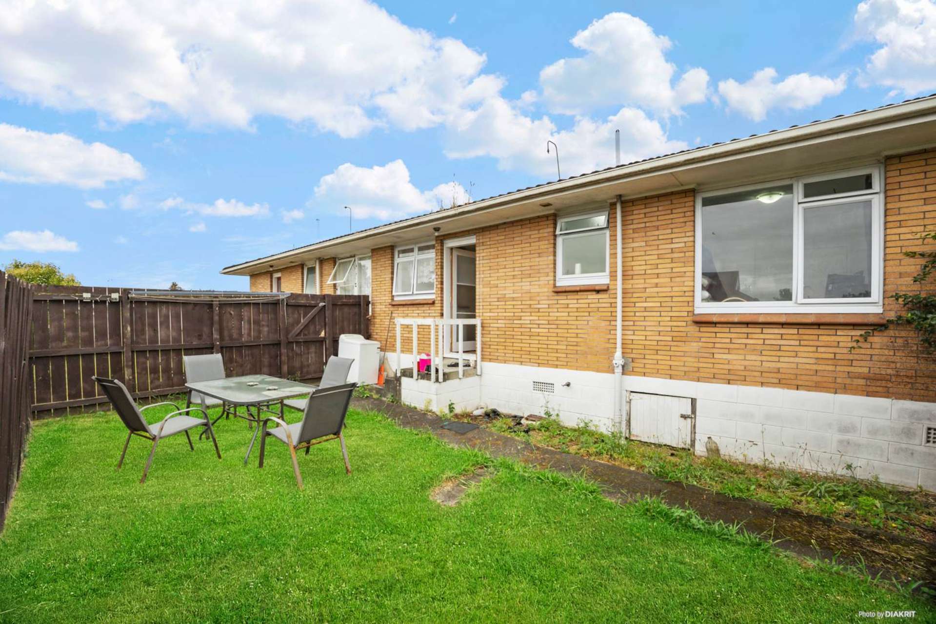 2/24a Vine Street Mangere East_0