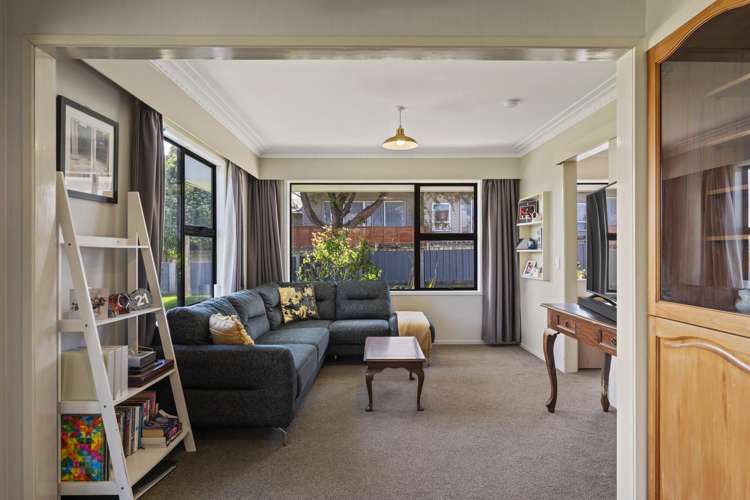 2/8 Tamatea Road Taupo_1