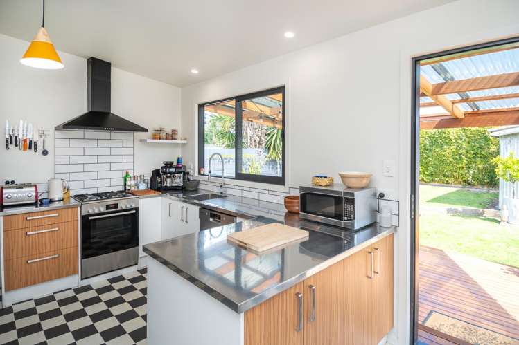 12 Root Street Gisborne_8