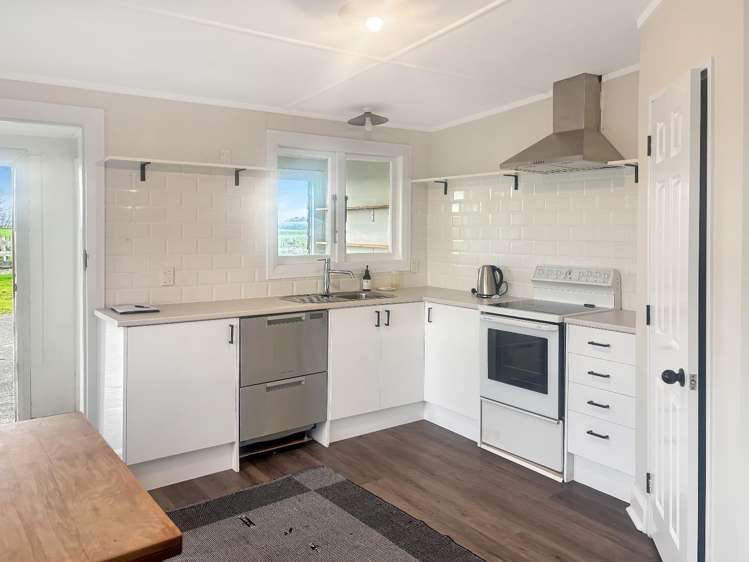 127 Main Drain Road Glen Oroua_2