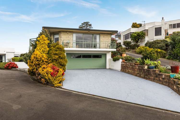 2/89 Churchill Drive Taradale_1